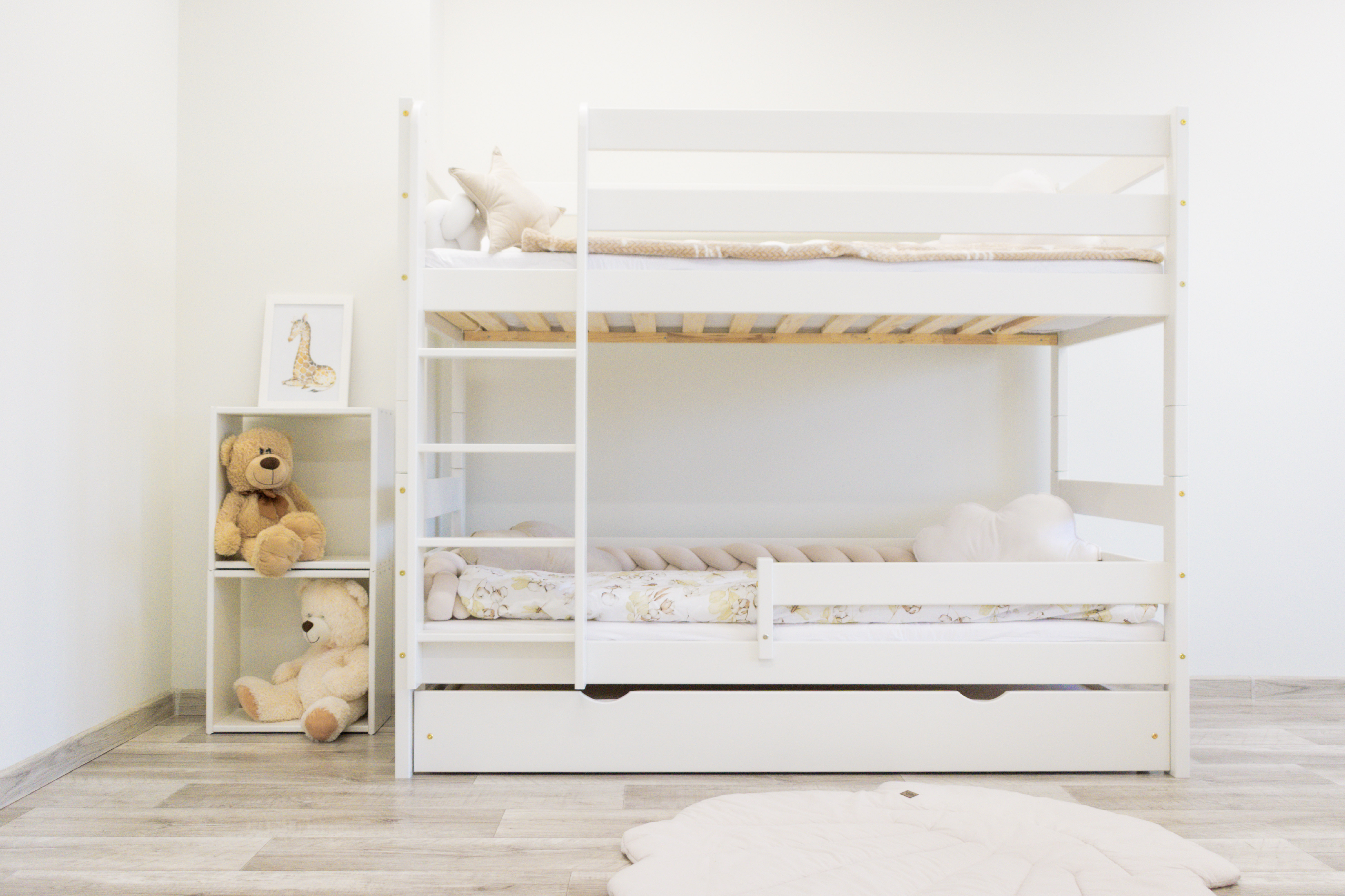 Vers les lits superposes / mezanine